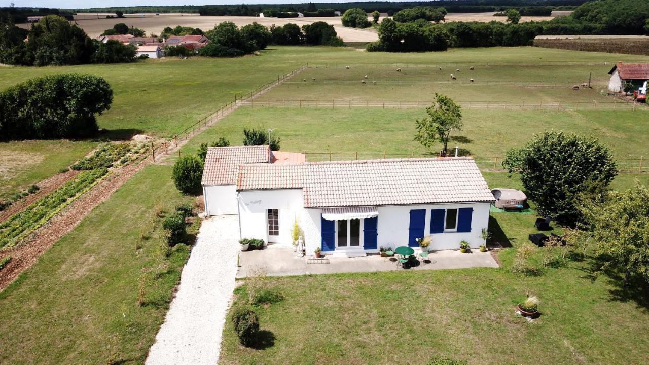 Le Cottage Vinax Buitenkant foto